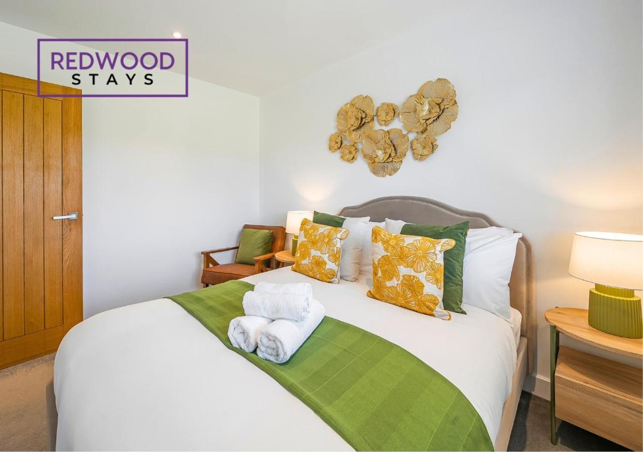 Modern Serviced Apartments For Contractors & Families With Free Parking, Wifi & Netflix By Redwood Stays Basingstoke Bagian luar foto